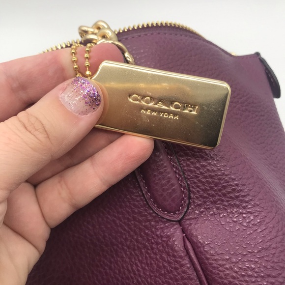 Authentic Coach Purse- Burgundy Leather Gold Chain - Picture 4 of 8